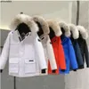 Mens Tasarımcısı Parker Ceket Kış Kış Sıcak Rüzgar Geçirmez Malzeme S-5XL Asya Boyut Çift Modeller Yeni Giyim Şapka Çıkarılabilir CPCB