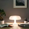 ランプシェードLEDマッシュルームテーブルランプベッドサイドランプポータブル調光物質のベッドサイドランプUSB充電式半透明ランプシェードテーブルランプL240311を読む