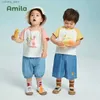 TシャツAmila Childrens 2022夏の新しい男の子と女の子のベビーコットンスプライシングラウンドネックTシャツクールな通気性ショートライントップL240311