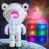 Kids Star DIY Projector Light مع جهاز التحكم عن بُعد 360 قابلة للتعديل في تصميم رواد الفضاء الإضاءة المجرة للأطفال