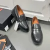 Moda luksusowa designerka marki męskie buty biznesowe, buty do jazdy, ręcznie polerowane błyszczące nowe metalowe buty skórzane, skórzane cielęce, niska klatka piersiowa 5-10 Bankiet