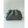 Fall/winter New Fashion Woven Cloud Mini Handbag for Women Retro Simple Joker Dumpling Style European and American