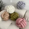 Coussin à nœud à la main pour canapé, oreiller doux rond fait à la main, boule nouée à la taille, coussin noué au dos, oreiller en peluche, décoration de la maison, 240226