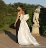 Sexy Strapless Aline Evening Dresses White And Black High Side Split Floor Length Formal Dress Prom Party Gowns With Big Bow5528943