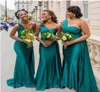 Afrika zümrüt yeşil nedime elbiseleri kapalı omuz denizkızı yarık taban uzunluğu ile bölünmüş seksi hizmetçi onurlu düğün parti elbisesi5134241