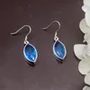 Brincos pendurados Hermosa Fantasia Encantos BlueTopaz Cor Prata Para Mulheres Moda Jóias 1 3/8 Polegada ME012