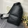 Avenue Bags Torby szkolne M46107 Racer Sling Baga cień Luksusowa marka projektant mężczyzn Mężczyźni Procypki skórzane torebki podróży torebki Kobiety Boston 24*42*12 cm