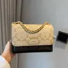 コバッグレザーハンドバッグチェーンバッグ女性luxurysファッションデザイナーバッグ女性クラッチクラシック高品質のガールデザイナーハンドバッグトート230302
