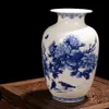 Jingdezhen niebieskie i białe porcelanowe wazony drobnoziarniste wazon wazonu w Chinach Ozdobiony wysokiej jakości wazon ceramiczny LJ201208236R