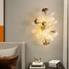 ウォールランプのベッドルームベッドサイドクリエイティブアートイチョウの葉のリビングルームバックグラウンドLEDライトラグジュアリーコリドーランプ