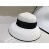 Caps Straw Hat Mens Luxury Designer Bucket Hat Man Beanie Fitted Hats Designers Women Casquette Alphabet High Quality Claaic Outdoors Travel Gorert Beach