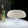 Lampor nyanser svamp LED -bordslampa för hotell sovrum sovrum vardagsrum dekoration belysning modern minimalistisk skrivbordsljus Italien desi l240311