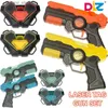 Gun Toys Laser Tag Battle Game Gun Set Électrique Infrarouge Jouet Pistolets Arme Enfants Laser Strike Pistolet Pour Garçons Enfants Intérieur Sports de Plein Air L240311