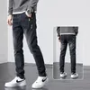 Mäns jeans 2024 Spring och Autumn Fashion Trend Solid Colic Elastic Small Legs Casual Slim bekväm andningsbar 28-38