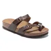 Birkinstock Boston Sandalias Bugar zapatillas de cuero Cork Fashion Fashion Slide Summer Tobas de playa favoritas para hombres y mujeres