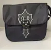 2024 Irongate T Crossbody Bag Reino Unido Londres Moda Bolsa À Prova D 'Água Sacos Trapstar Luxury Designer Sports Messenger Bag College 9982ESS