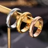 Anel elegante e minimalista com boca de anel simples brilhante banhado a ouro rosa para mulheres