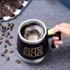 Muggar Automatisk självrörande magnetisk mugg USB -uppladdningsbar kreativ rostfritt stål kaffemjölkblandning Cup Blender Lazy Thermal304h