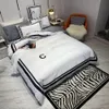 wit zwart modeontwerpers beddengoed sets luxe dekbedovertrek kingsize queen size laken kussenslopen designer dekbed set277l