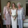 2024 SHEATH KNEE LÄNGE MOR till brudklänningen med jacka Elegant spetsbröllop Gästklänning V Neck Tank Brudgum Moderklänningar