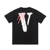 Vlone T-shirt Big "V" Tsgirtmen's / Women's Couples Casual Fashion Trend High Street Loose Hip-Hop100% Cotton Printed Round Neck Shirt US Size S-XL 1553