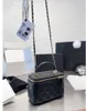 Косметички с новой ручкой Чехлы Женские дизайнерские сумки Косметичка Коробка для туалетных принадлежностей Сумка для хранения косметики Хорошая все виды моды