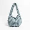 Bolsas de noche Moda Burbuja Hobos Mujeres Diseñador de hombro Acolchado Acolchado Lady Bolsos Casual Pequeño Bolso de asas Soft Puffy Monedero 2024 Tendencia