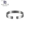 Pulsera de titanio original KULUZE con cuentas 100% titanio puro Pulsera atlética de golf Hombres Mujeres Brazalete en forma de C Pulsera fashionGiftL24213