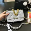 Mini 19 -serie Kvinnor Designer Flap Shoulder Bag 20x15cm Seven Colors Quilted Leather Gold and Silver Hardware Matelasse Chain Handle Cross Body Handbag Luxury Purse