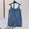 Damen Jumpsuits Strampler Designer 24 Früher Frühling Süßes Alter Reduzierender Buchstabe Dreieck Mark U-Ausschnitt Sling Strap Hohe Taille Gerader Denim-Overall Z3S4