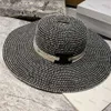 Breda Brim Hatts Bucket Fashion Designers Hat Luxury Märke Straw Hats Ladies Designer Caps Casquette C Sunhat Beach Baseball Cap Beanie Q240312