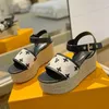 2024 NIEUWE ZOMER HOOG HOEL DRAMES SANDALEN LEREN DIKSE ZIJLEN LICHT ROOP HELLOPE Heel Waterdicht platform Sandalen Luxe ontwerper Wedge Comfort Sandalen 10 cm met doos