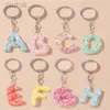 Keychains Lanyards 다채로운 아크릴 반짝이 알파벳 키 체인 26 이니셜 A-Z 편지 키 링 펜던트 여자 여자 가방 매력 DIY 보석 선물 LDD240312