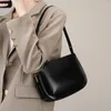 バッグの女性ハンドバッグファッションレザーショルダーバッグ女性の豪華な滑らかな光沢のあるクロスボディスモールフラップ電話財布
