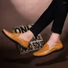 Scarpe Casual da uomo traspiranti leggere Zapatos De Hombre 2024 abito da uomo stile moda Platte Schoenen taglie forti