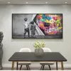 Dekorative Malerei Wandkunst Bild und Wohnzimmer Leinwand Gemälde für moderne Heimdekoration Kinder Graffiti Faust Handschellen314u