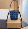 Lyxdesigner coa hinkväskor kvinnor mode mini crossbody axel tygväska gril neonoe mobiltelefon väska kosmetisk väska mode messenger plånbok koppling ryggsäck