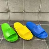 Slippers sandal designer woman slipper man slide Embossed triangle confort slides summer Beach sexy Fashion Rubber with dust bagH240312