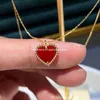 AU750 Rose Gold Little Red Heart 18K Gold Love Collar Chain Peach Heart Color Gold Heart Red Agate Pendant Set Chain Factory
