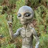 Статуя инопланетянина в космическом пространстве, набор фигурок марсиан для дома, уличные статуэтки, садовые украшения, декор Miniatures316Z