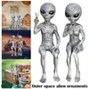 Outer Space Alien Statue Martians Figurine Set per la casa Indoor Outdoor Figurine Ornamenti da giardino Decor Miniatures232J