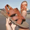 Sandálias 2024 All-match Calçado Masculino de Verão Couro Masculino Sapatos Casuais Ao Ar Livre Homens Para Praia Roman Flats