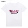T-shirt das mulheres Slithice Daddy Issues Hipster T-shirts Tees Gráfico Lazer Impressão Mulheres Camiseta Verão Top Branco Camiseta Feminina L24312
