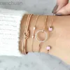 Bangle 4-delige sieradenset Pijl Bedelarmband Strass Metalen Knoop Manchet Bangle Zomer Boheemse Vrouwen Meisjes ldd240312