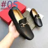 26 Modell lyxmärke italiensk äkta läderdesigner män skor mode krokodil mönster casual loafers män platt drving mocassins zapatos hombre storlek 38-46