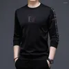 Camisas masculinas primavera outono estilo coreano o-pescoço t-shirt para homens grande carta impressão moda suéter streetwear tops