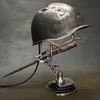 Dekorativa föremål Figurer Hemdekoration Världskriget Hjälmbord Lampkrig Relik Lamp War Relic Lamp Harts Decoration Crafts 228L