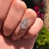 Klasyczny pierścionek zaręczynowy Diamond Cut Diamond For Women Prezenty CZ CZ CRIRCONIA Bridal Wedding Pierścionka Projektowanie biżuterii