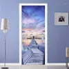 Modern 3D Blue Sky Sea View Wood Bridge Door Sticker vardagsrum sovrum kreativt po vägg väggmålning vattentät tapet 3d1265i