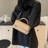 Winkel Handtas Promotie Koreaanse geborduurde draad Lingge tas voor dames 2024 Nieuwe mode Internet Beroemdheid Klein vierkant Veelzijdig Cross Body
